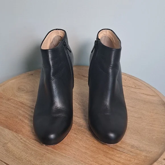 Christian Louboutin Red-Bottomed Leather Belle Ankle Boot Black Booties 38.5 - Picture 7 of 14